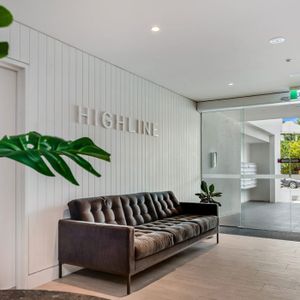 Unfurnished, Air-conditioned 1 Bedroom Apartment - walk to schools, bars/cafes, public transport and the Brisbane River - Photo 2