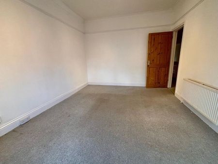 2 bedroom maisonette to rent - Photo 4