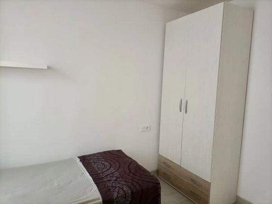 Piso de alquiler en Calle Elvira, 117, Centro - Sagrario - Foto 1