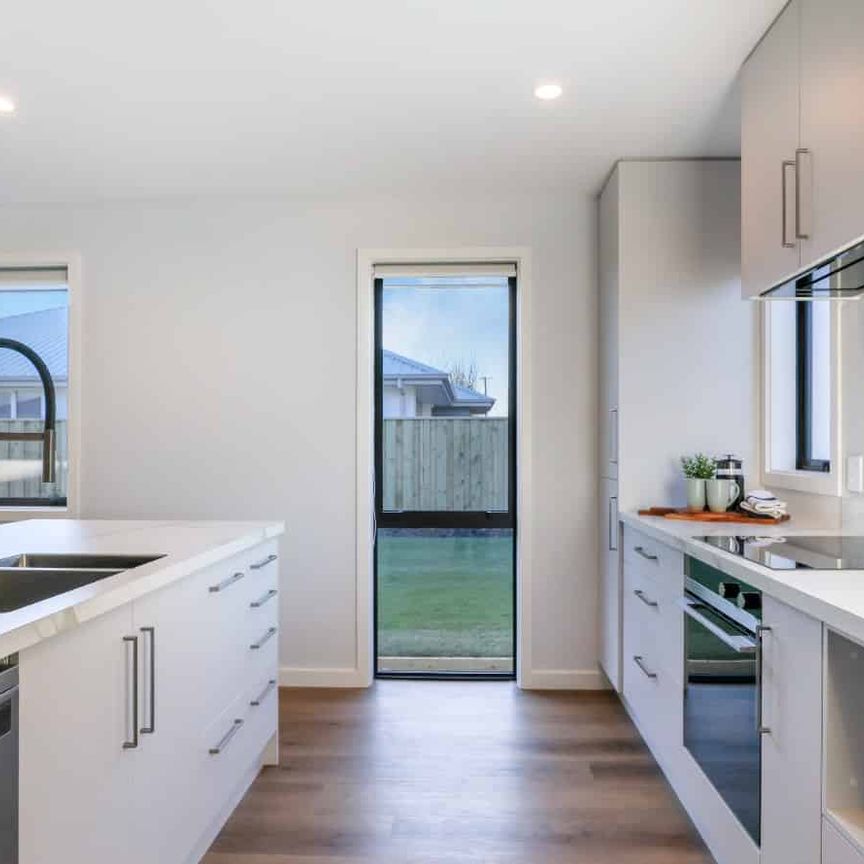 Modern Living in Allenton Ã¢ÂÂ Brand New Home for Rent - Photo 1