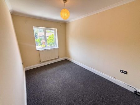 4 bedroom terraced house to rent - Photo 3