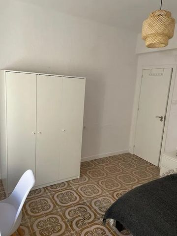 Carree Sres. Huntington, Aldaia, Valencian Community 46960 - Photo 2