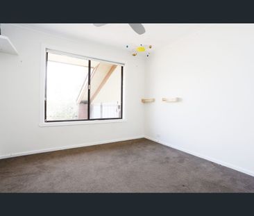 8 Talinga Ct, Clifton Springs, Vic 3222 - Photo 2