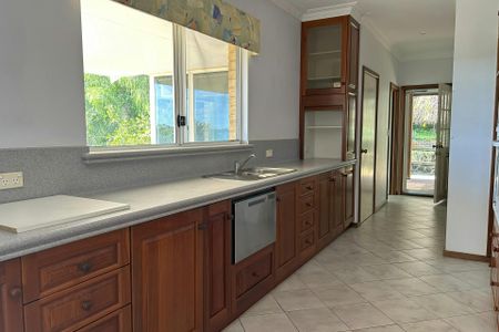 ESTUARY VIEWS - Photo 5