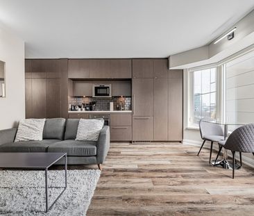 Yorkville Avenue - Photo 1