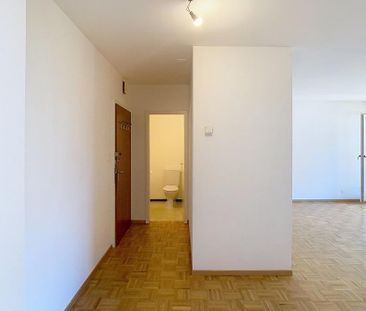 Appartement lumineux de 2 pièces au 3ème étage avec ascenseur - Foto 3