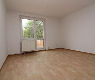 Idyllisch wohnen in Merseburg-Süd mit Balkon und Stellplatzanmietun... - Photo 1