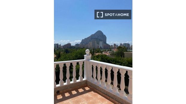 5 room luxury Flat for rent in Calpe, Spain - Photo 1