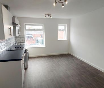 1 bedroom Flat to rent - Photo 6
