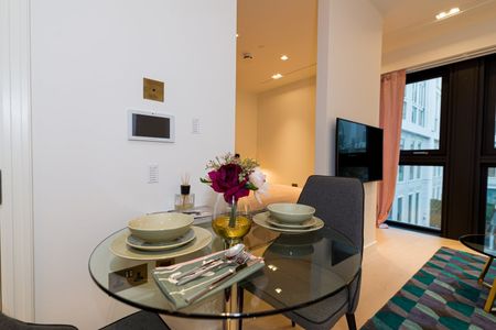 Studio Flat, Portugal Street, WC2A - Photo 3