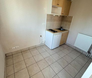 Location Appartement 1 pièce 37m² DOUAI 59500 - Photo 2