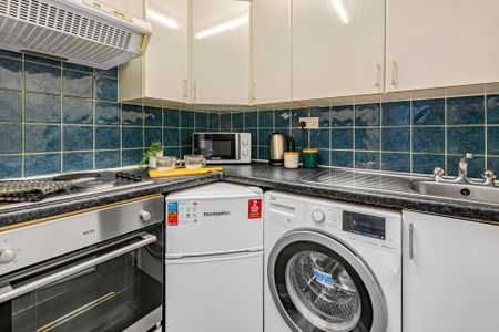 2 VICTORIA TERRACE Leeds - LS3 1BX - Photo 4