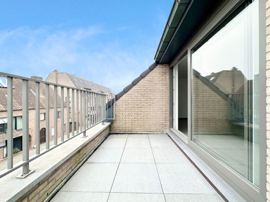 Ruim 2slpk appartement in het centrum van Waarschoot - Foto 1