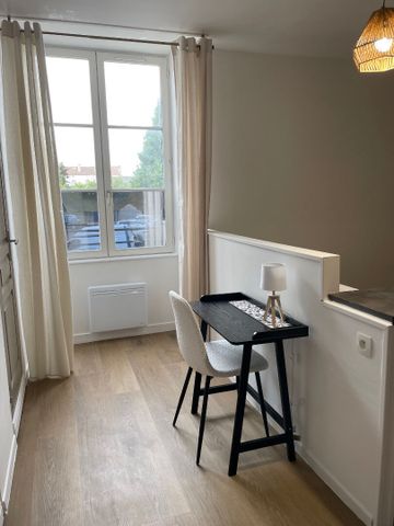 Location appartement 1 pièce, 25.00m², Fontenay-le-Comte - Photo 3