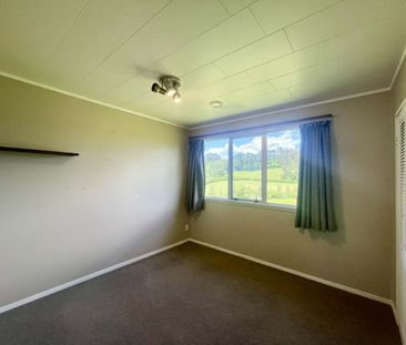 Hursthouse Homestead - Photo 3