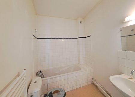 Location Appartement 2 pièces 39m² TOURS 37000 - Photo 3