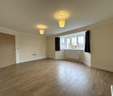 3 bedroom link detached house to rent - Photo 1