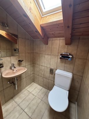 "Wohnen an zentraler Lage - ein Nettomietzins geschenkt" - Photo 1