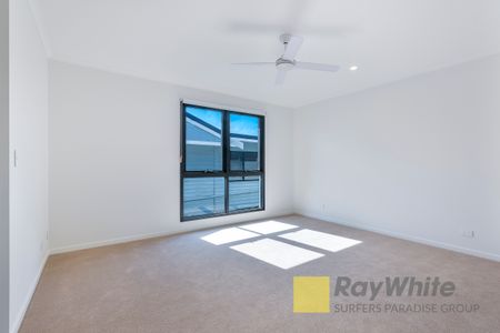 2/95-97 Johnston Street, Southport QLD 4215 - Townhouse For Rent - $1,000 | Domain - Photo 5