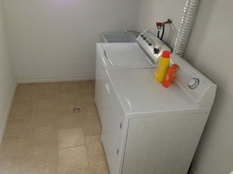 For Lease - 58 Finch Avenue Unit# Lower, Toronto, Ontario - Photo 1
