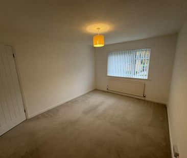 3 bedroom detached house to rent - Photo 4