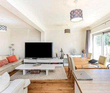 4 bedroom bungalow to rent - Photo 2