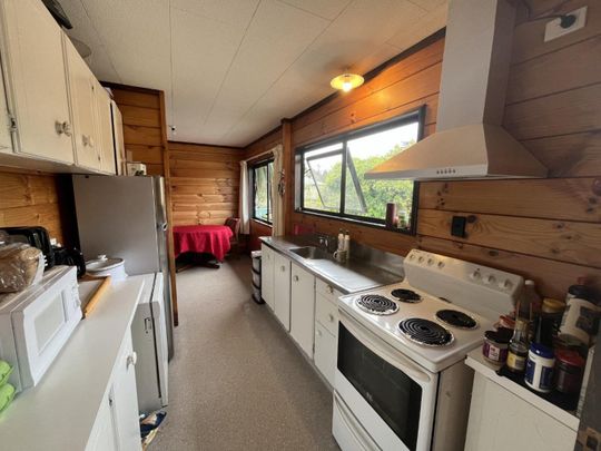 Three bed Lockwood home - Photo 1