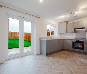 3 bedroom semi-detached house to rent - Photo 4