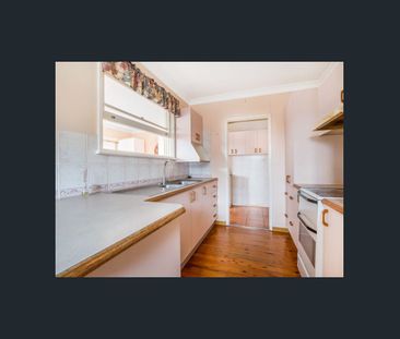 Low maintenance living in a central location! - Photo 4