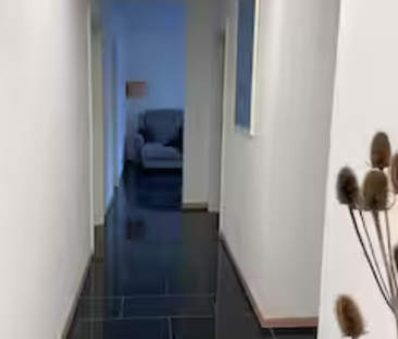 4-Zimmer-Wohnung mit Tiefgaragenplatz in Frankfurt - Foto 1