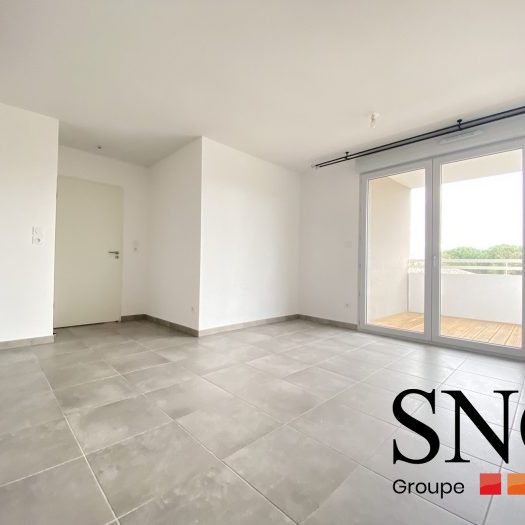 T3 AVEC LOGGIA+PARKING - Photo 1