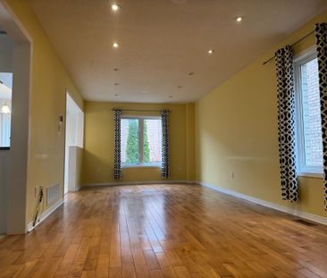 For Lease - 222 Coleridge Drive, Newmarket, Ontario - Photo 1