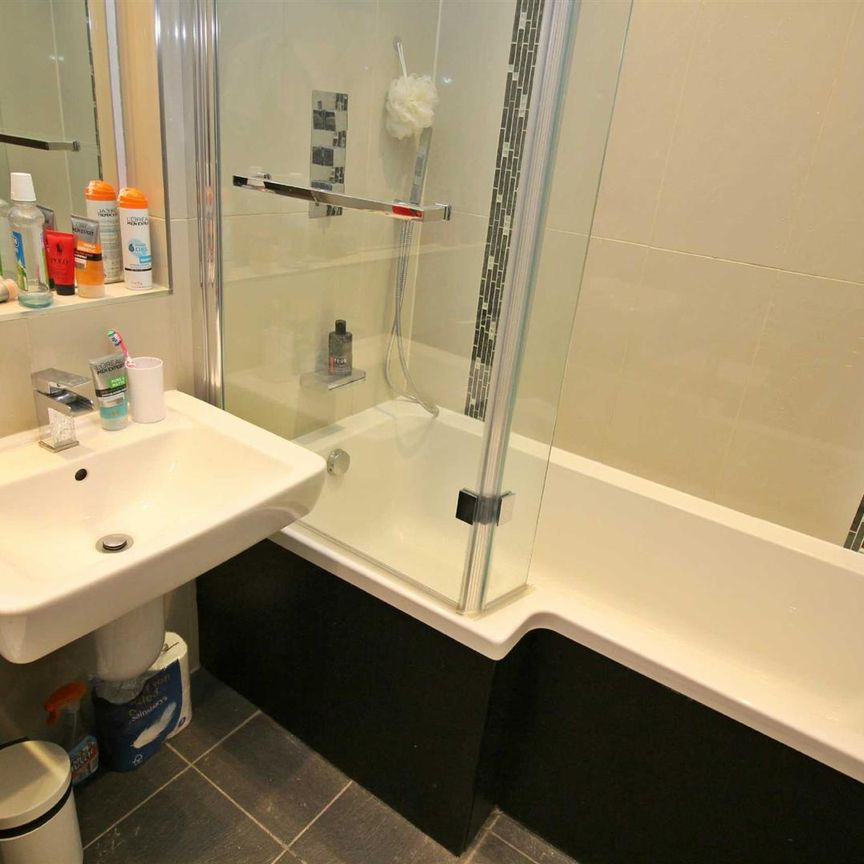 1 bedroom apartment to rent Brooklyn House, 31 Rillaton Walk, Milton Keynes, MK9 - Photo 1