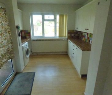 2 bedroom bungalow to rent - Photo 4