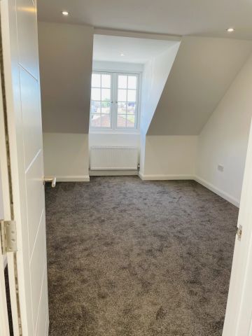 2 Bedroom Flat - Photo 4