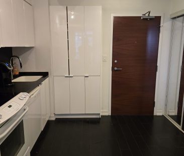 For Lease - 15 Iceboat Terrace Unit# 2011, Toronto, Ontario - Photo 4