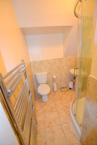 Studio Flat, Lavender Hill, SW11 - Photo 5