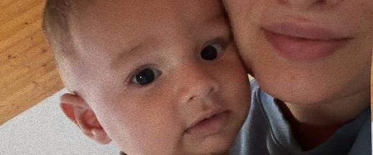 Mama und 8 Monate alter Sohn suchen dringend ein neues Zuhause! - Photo 1