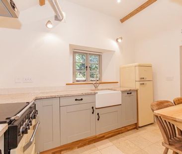1 bedroom barn to rent - Photo 5