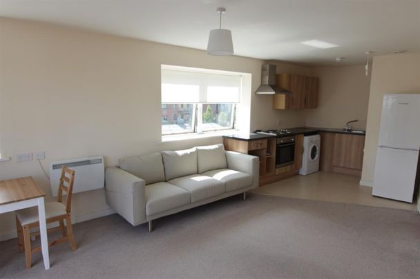 1 bedroom Flat To Let - Photo 1
