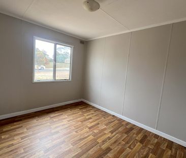 3 bedroom home close to hospital - Photo 5