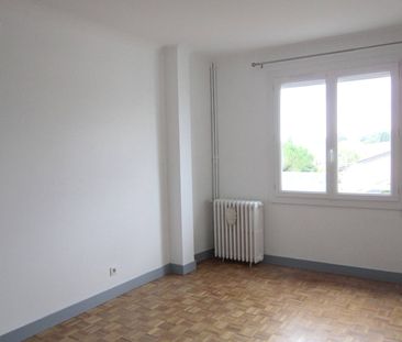 APPARTEMENT AVEC PARKING COUVERT CHAUVIGNY - T 3 - 82,17 m2 - Photo 4