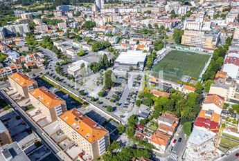 Apartamento T4 em Porto