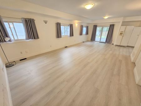 For Lease - 261 Parkway Avenue, Georgina, Ontario - Photo 2