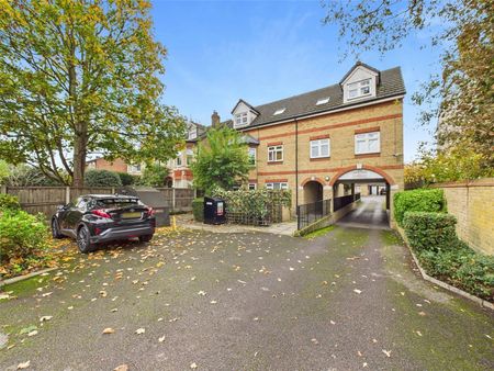 Hanworth Road, Hampton, TW12 - Photo 3