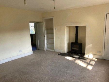 4 bedroom detached house to rent - Photo 2