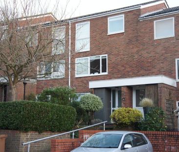 2 bedroom maisonette to rent - Photo 3