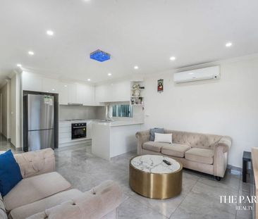 NEAR NEW GRANNY FLAT - Photo 2