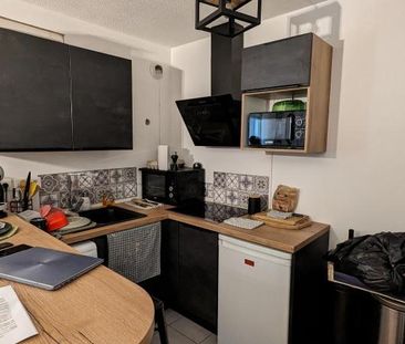 Location Appartement 2 pièces 33m² DEVILLE LES ROUEN 76250 - Photo 4