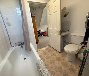 Studio to rent - Photo 5